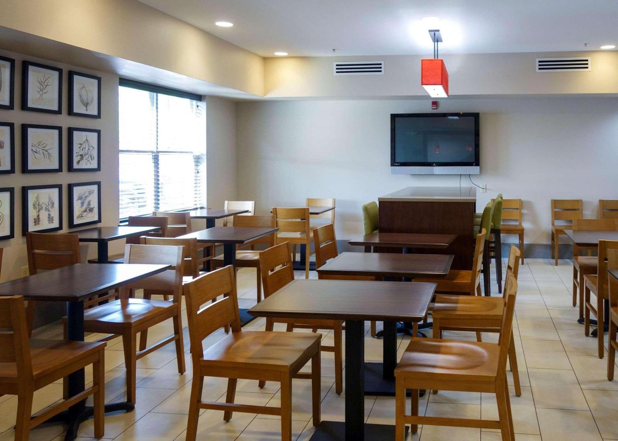 Country Inn & Suites By Radisson, Washington, Dc East - Capitol Heights, Md Extérieur photo
