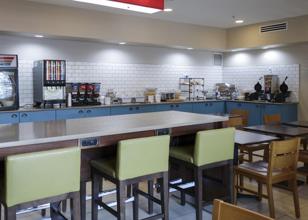 Country Inn & Suites By Radisson, Washington, Dc East - Capitol Heights, Md Extérieur photo